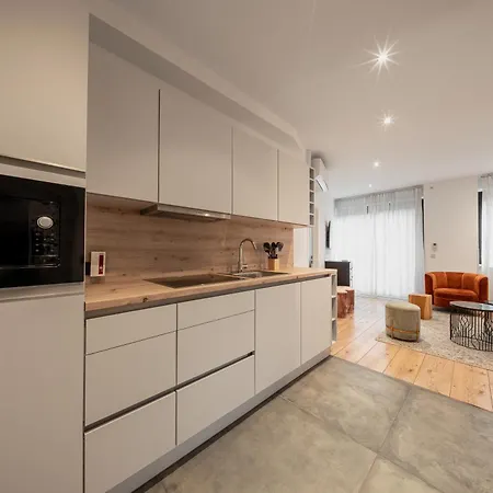 The Garden アパートホテル