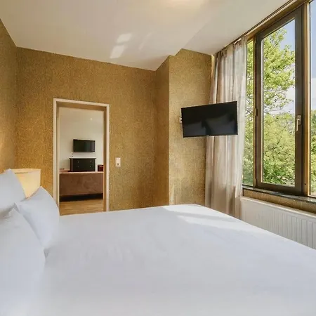 The Garden アパートホテル