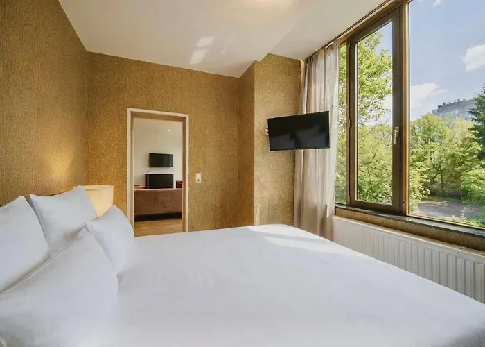 The Garden アパートホテル