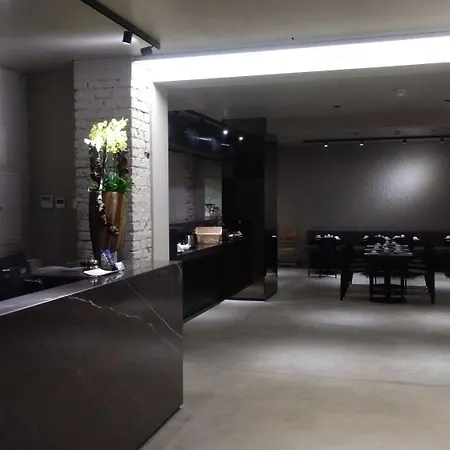 The Garden Aparthotel 4*