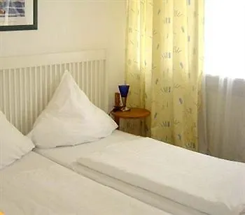 Lägenhetshotell The Suite Garden Hotel 4*