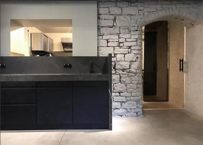 Ξενοδοχείο με διαμερίσματα The Garden 4*